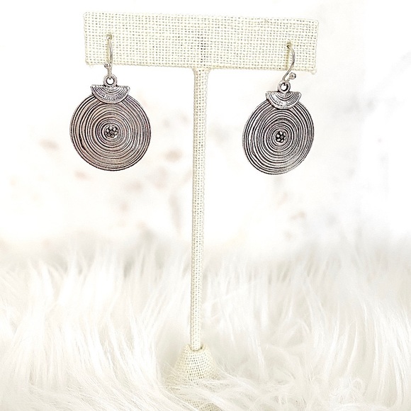 Forever 21 Jewelry - NEW ✨Vintage Silver Boho Pendant Earrings ✨